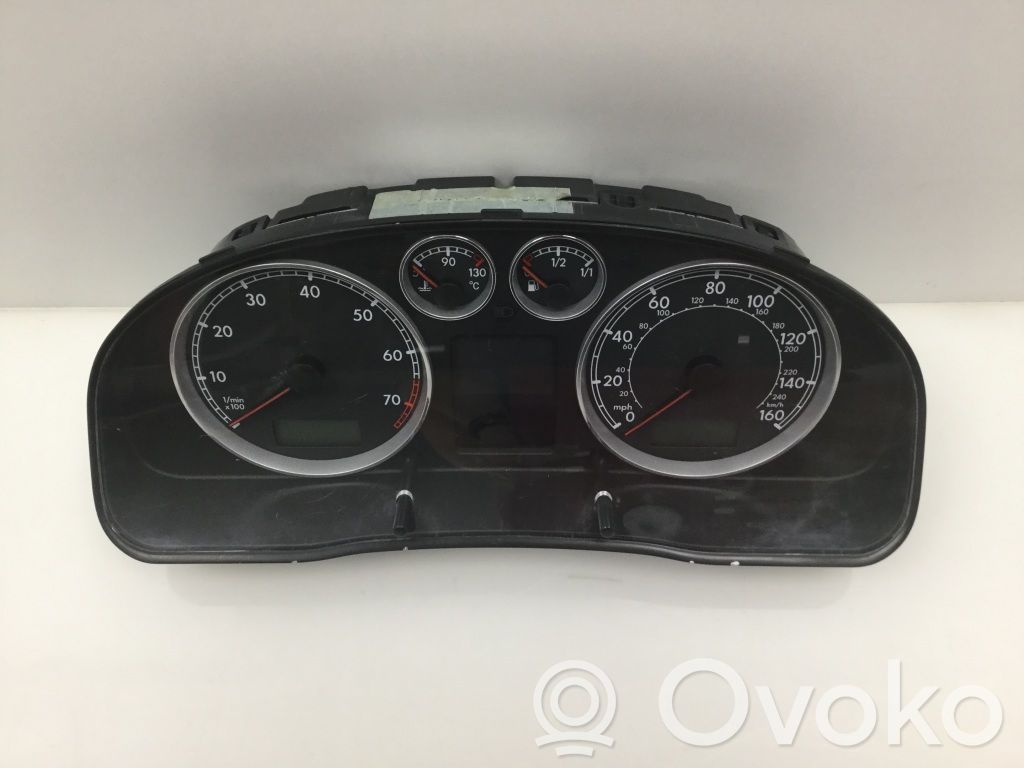 Volkswagen PASSAT B5 Speedometer (instrument cluster) 