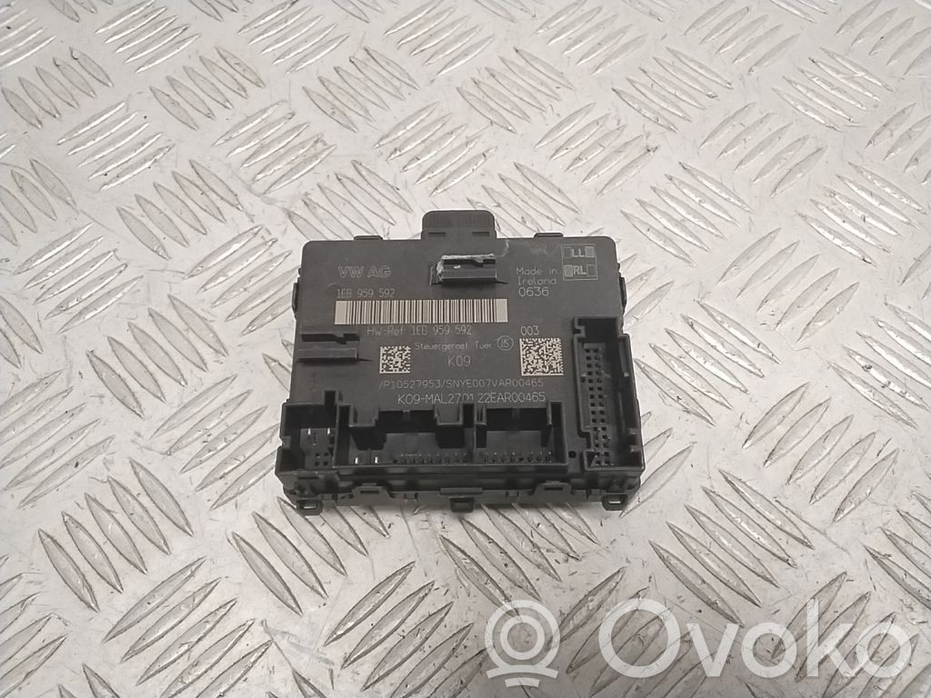Skoda Enyaq iV Door control unit/module 