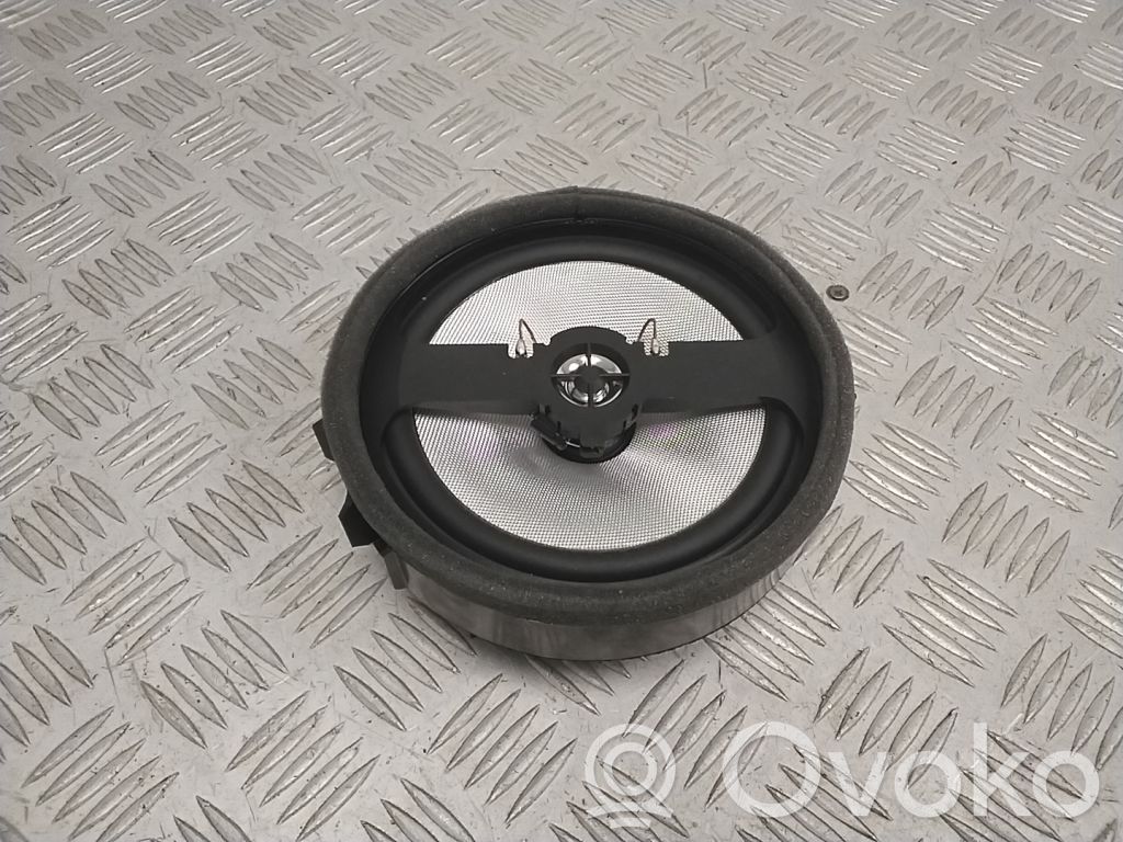 Mitsubishi Eclipse Cross Enceinte de porte arrière 