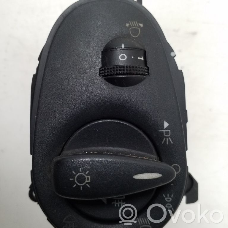 Ford Focus Light switch 
