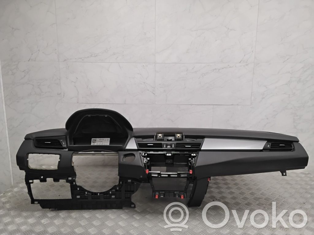 BMW 2 F45 Deska rozdzielcza 