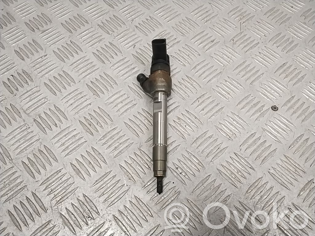 BMW 2 F45 Wtryskiwacz paliwa 