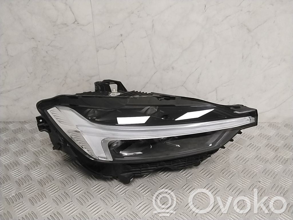 Volvo XC60 Headlight/headlamp 
