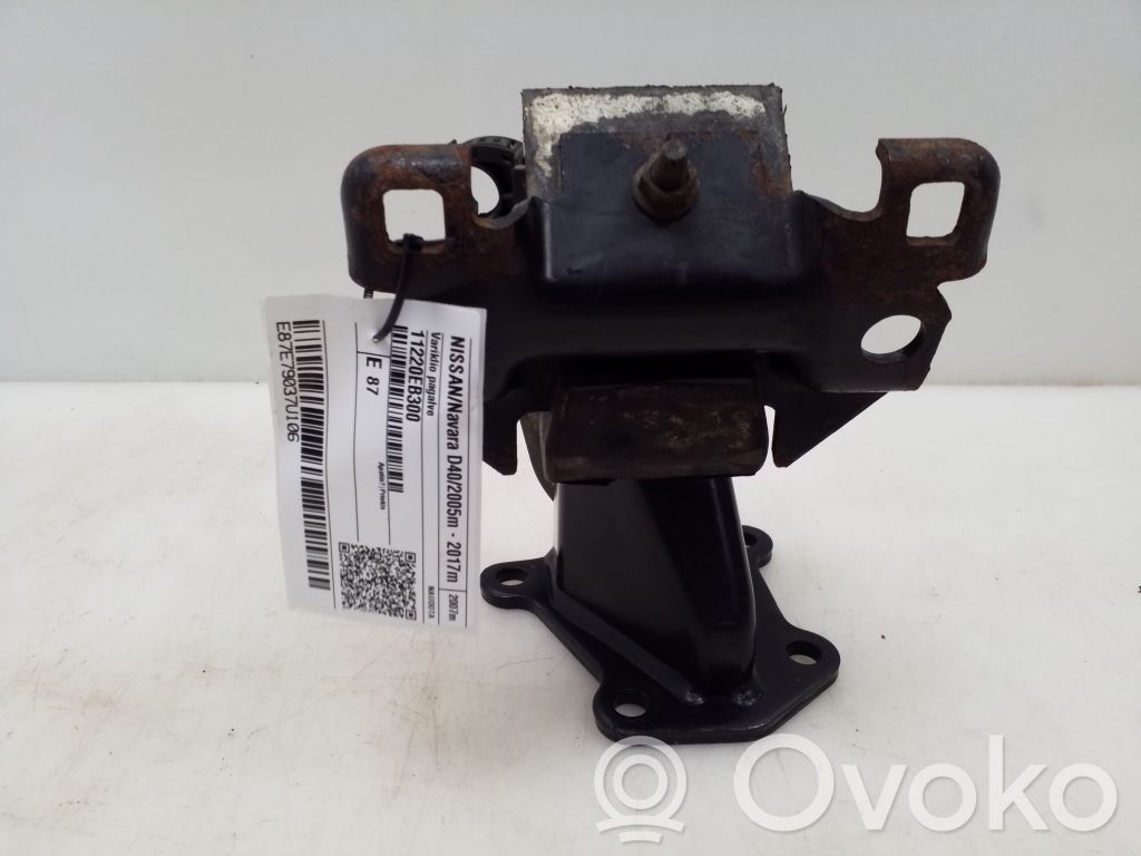 Engine mount bracket   11220EB300
