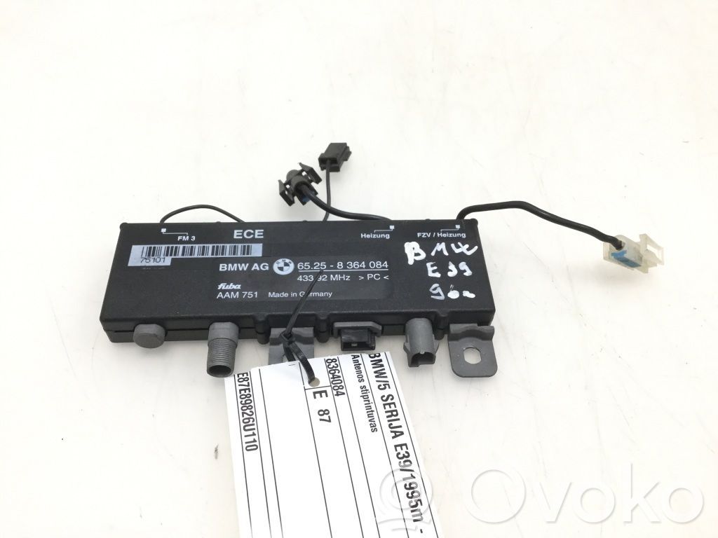 BMW 5 E39 Antenas pastiprinātājs 