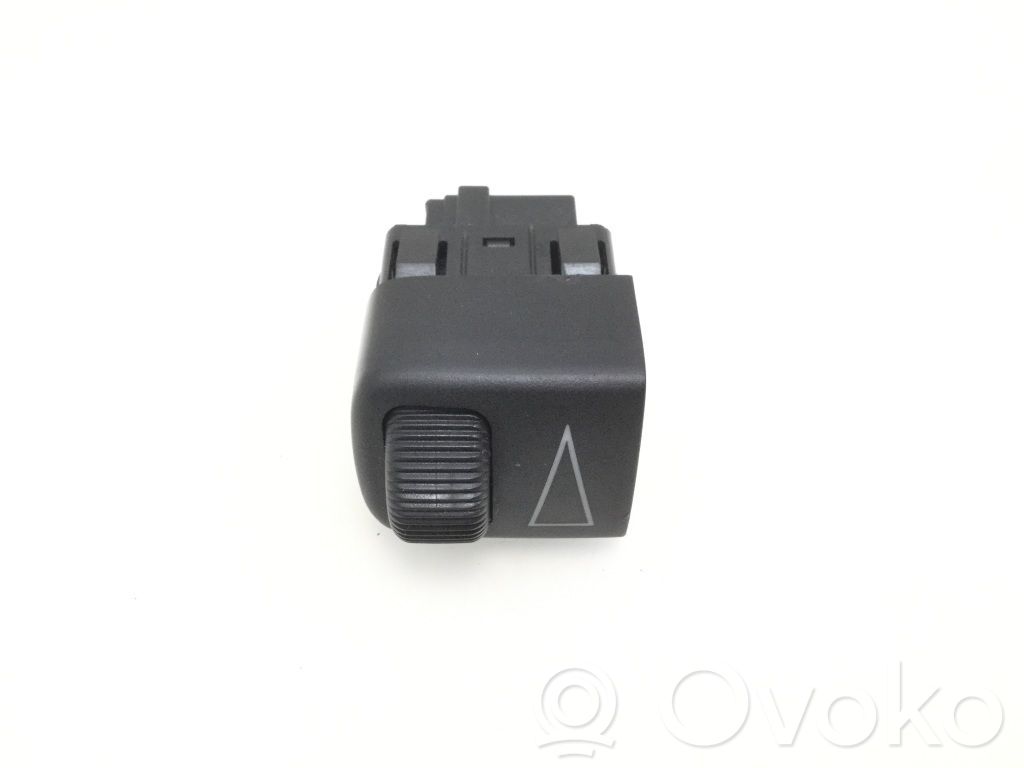 Saab 9-3 Ver1 Kiti jungtukai/ rankenėlės/ perjungėjai 