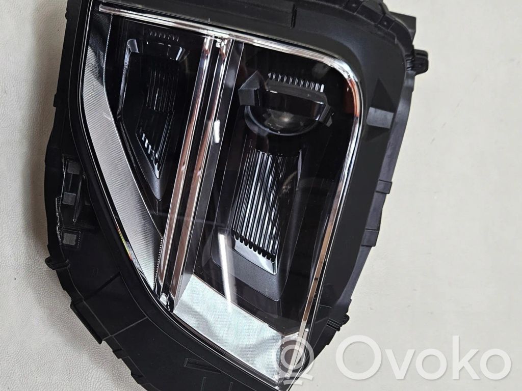 Mitsubishi Eclipse Cross Phare frontale 