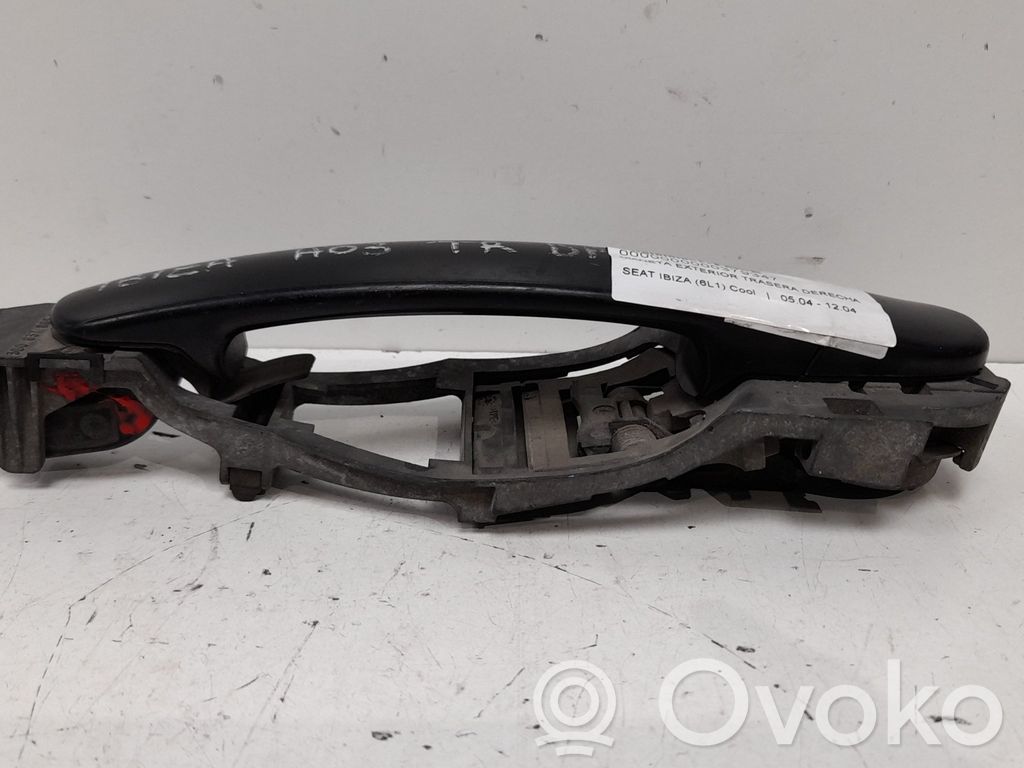Manecilla externa puerta trasera   3B0837885