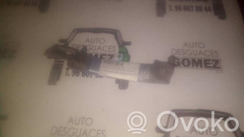 Volkswagen PASSAT B5 Maniglia esterna per portiera posteriore