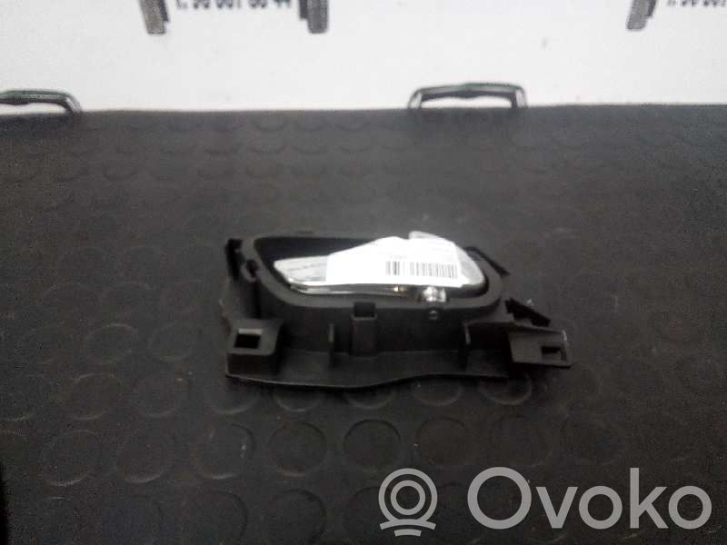 Manecilla interna puerta trasera   914493