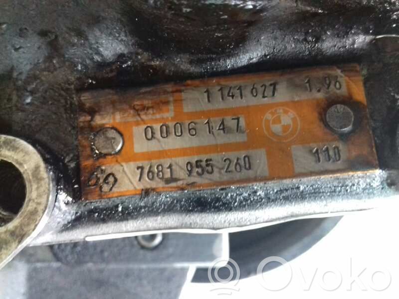BMW 3 E36 Power steering pump 