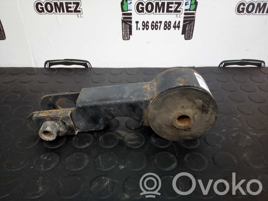 Soporte de montaje del motor