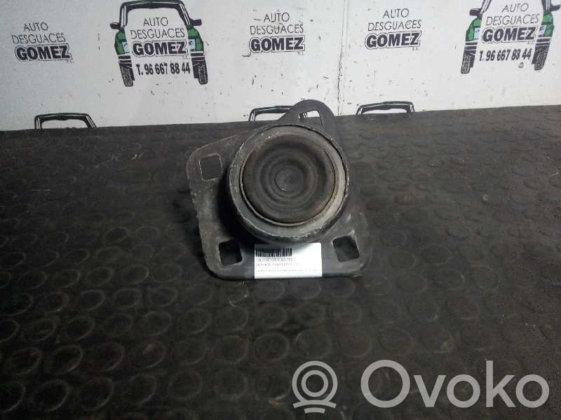 Ford Fiesta Engine mount bracket 