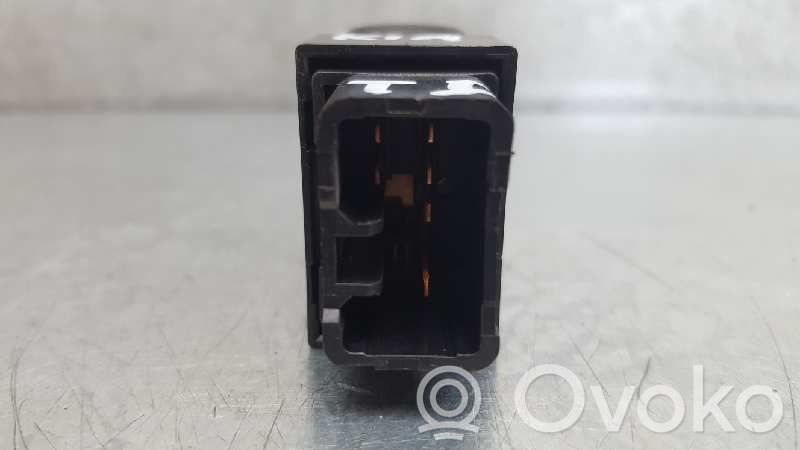 KIA Sorento Electric window control switch 