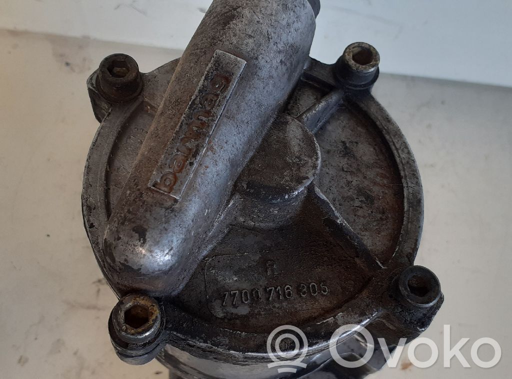 Renault Rapid Bomba de vacío 