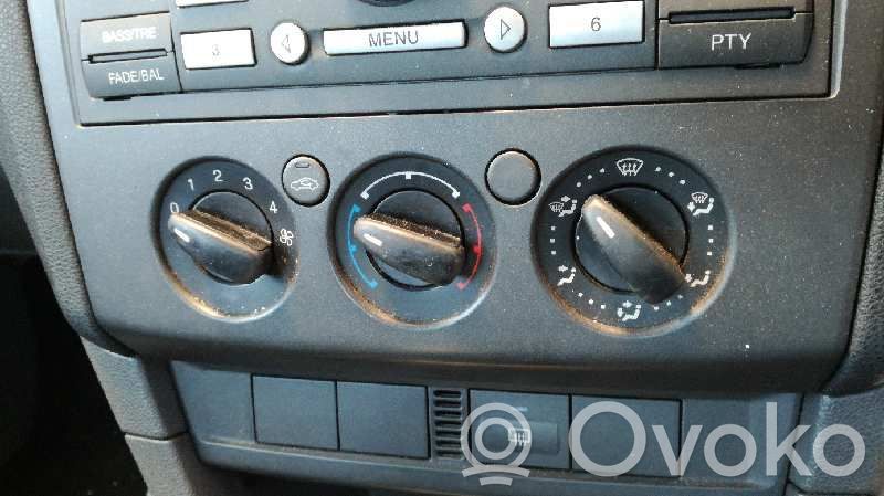 Ford Focus Climate control unit 