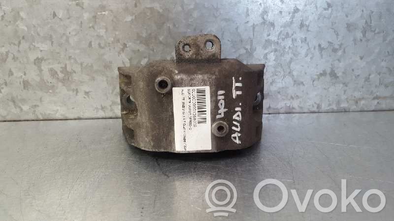 Soporte de montaje del motor