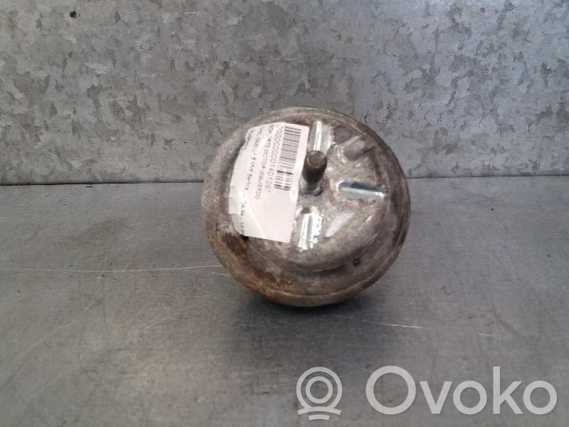 Opel Omega B1 Engine mount bracket 