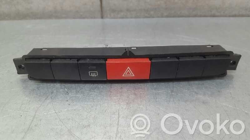 Fiat Linea Przycisk świateł awaryjnych 