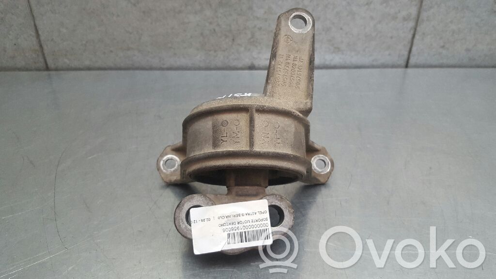 Supporto di montaggio del motore   90575772