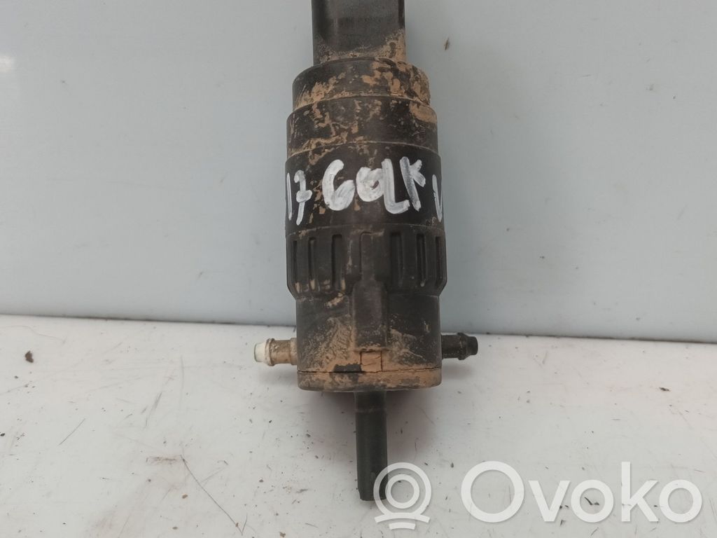 Volkswagen Golf VI Pompe de lave-glace de pare-brise
