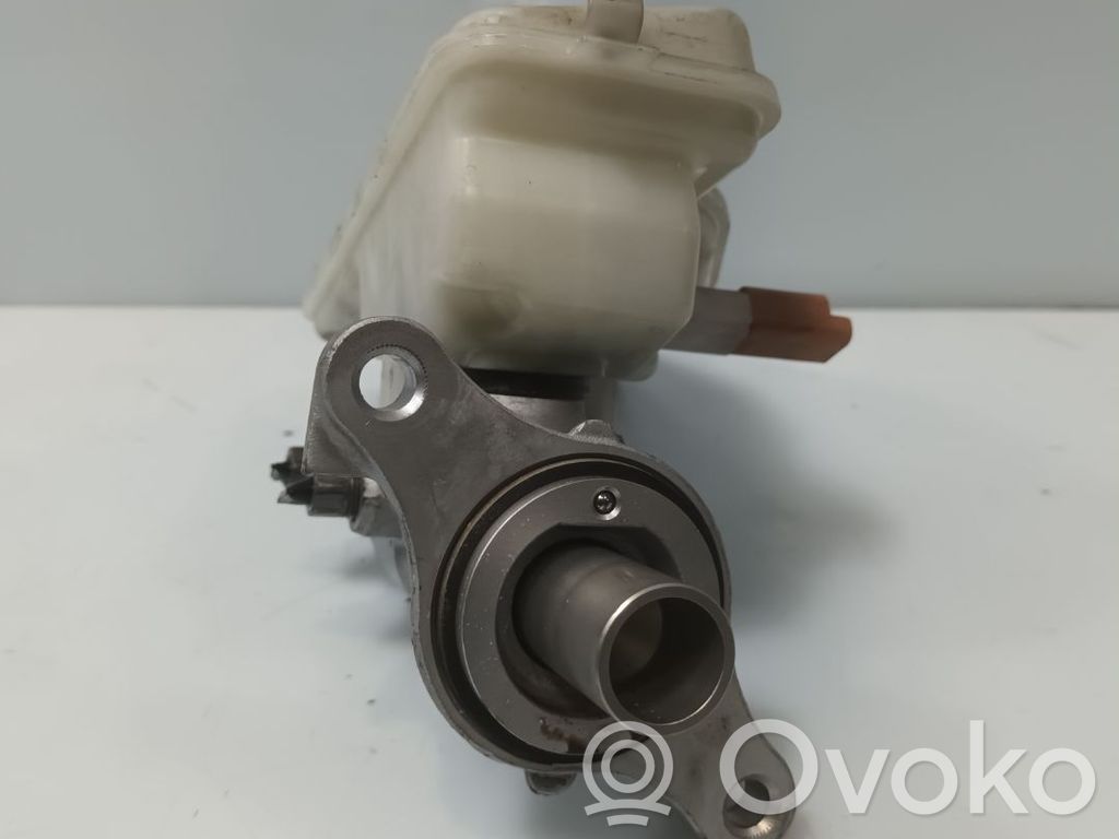 Główny cylinder hamulca   32069745