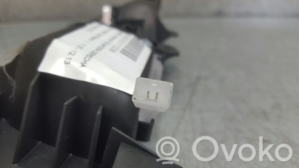 Manecilla interna puerta delantera   8K0837020C