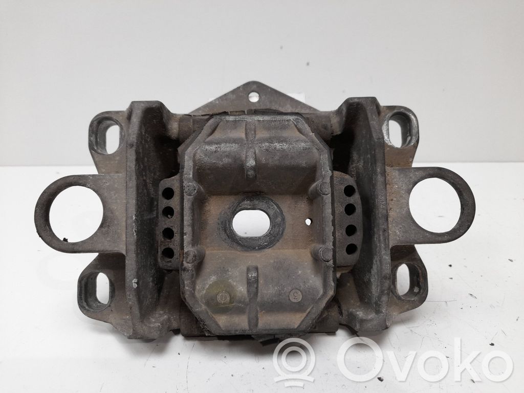 Jaguar X-Type Engine mount bracket 