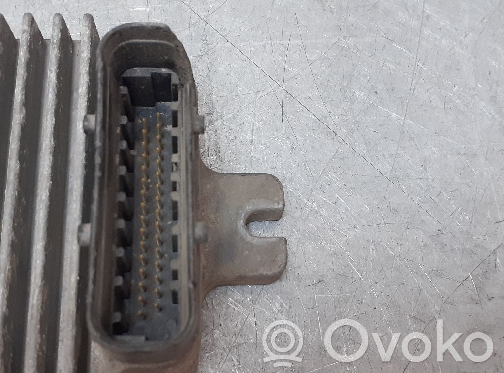 Motorsteuergerät/-modul   09355929