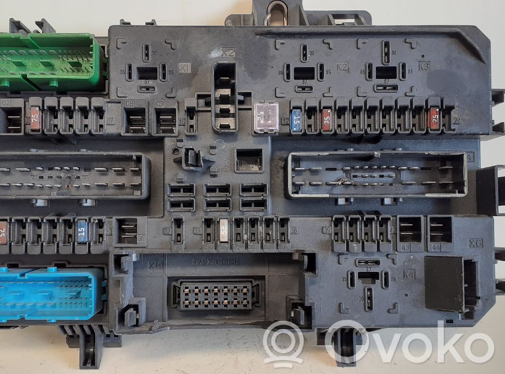 Opel Astra H Módulo de fusible