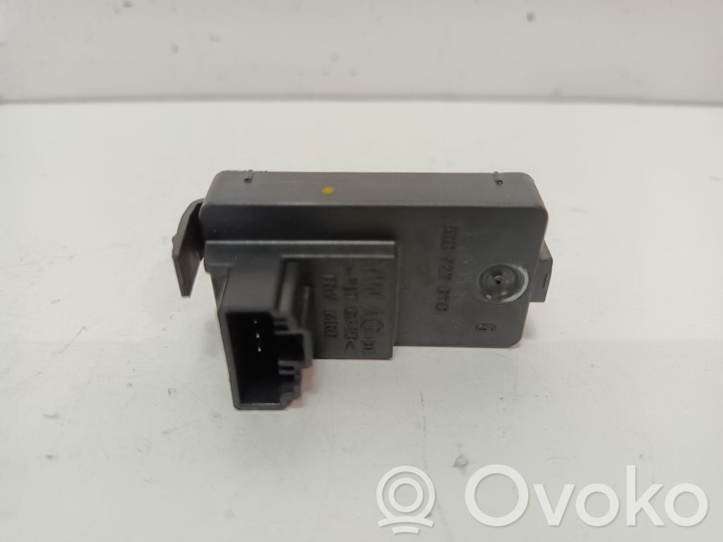 Sensor   5Q0927810