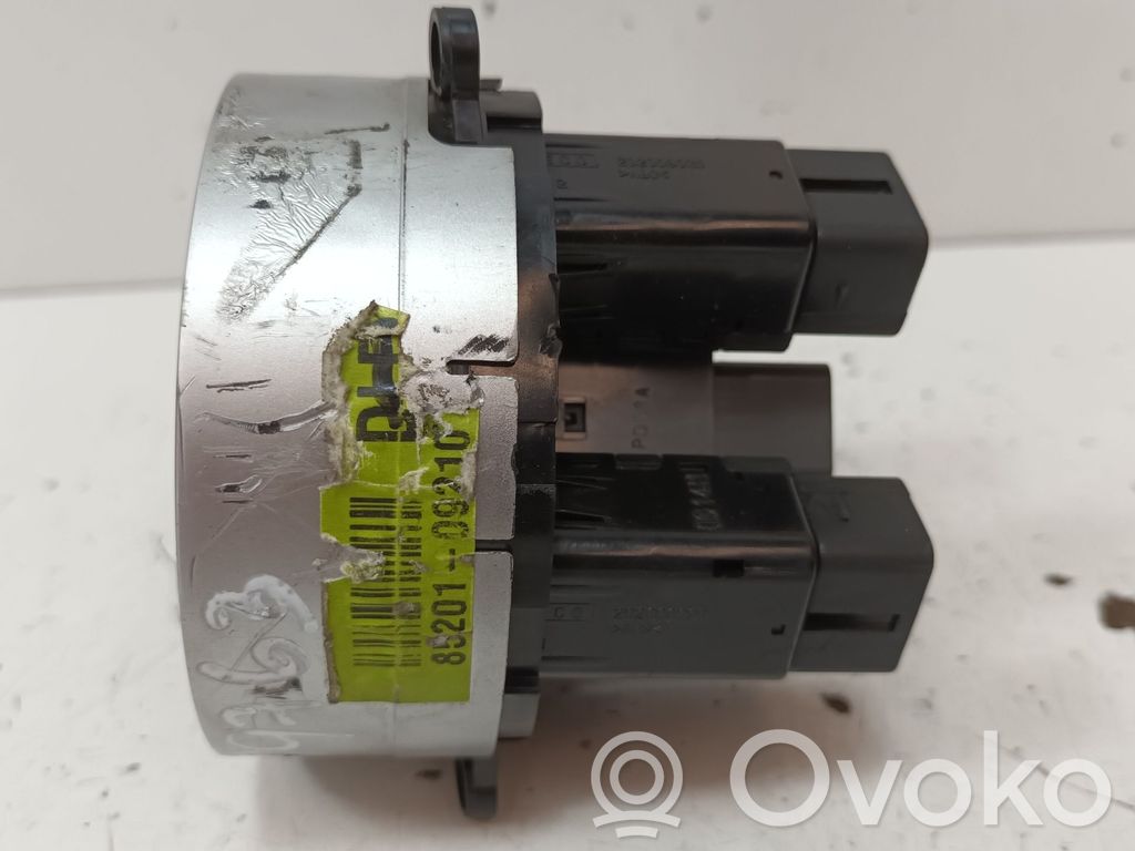 SsangYong Kyron Botón interruptor de luz de peligro 