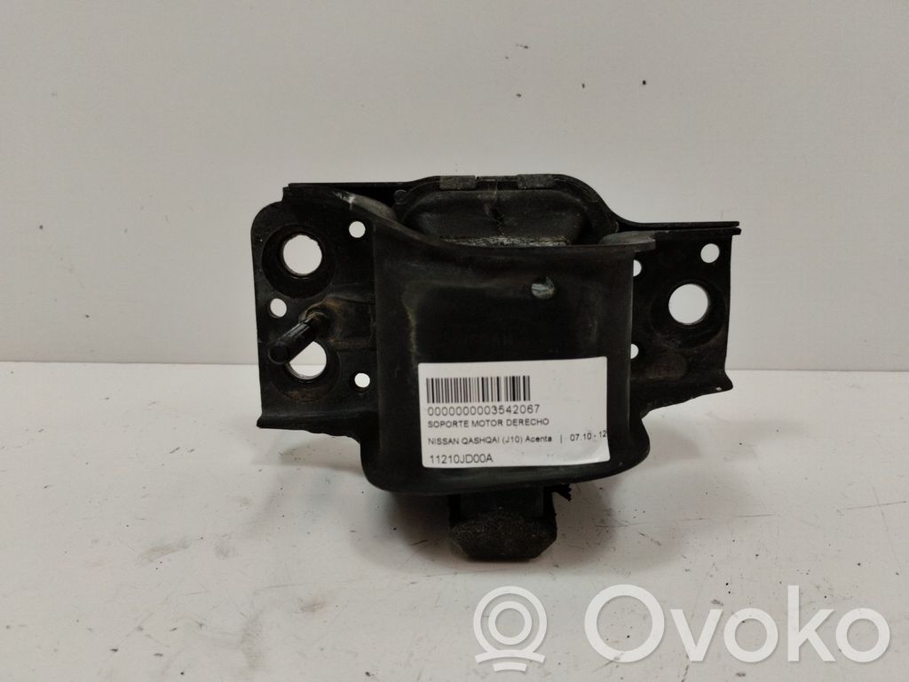 Nissan Qashqai Engine mount bracket 