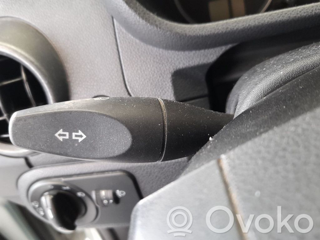 Ford Fusion Manetă semnalizator