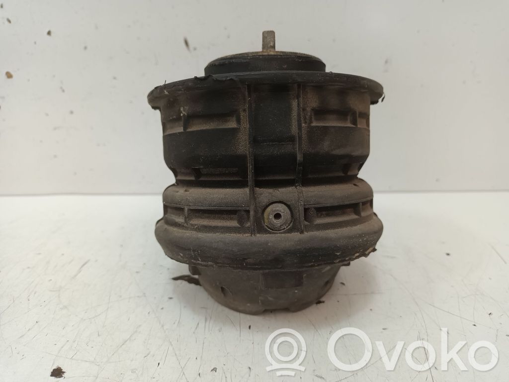 Mercedes-Benz CLK A209 C209 Suport tampon motor