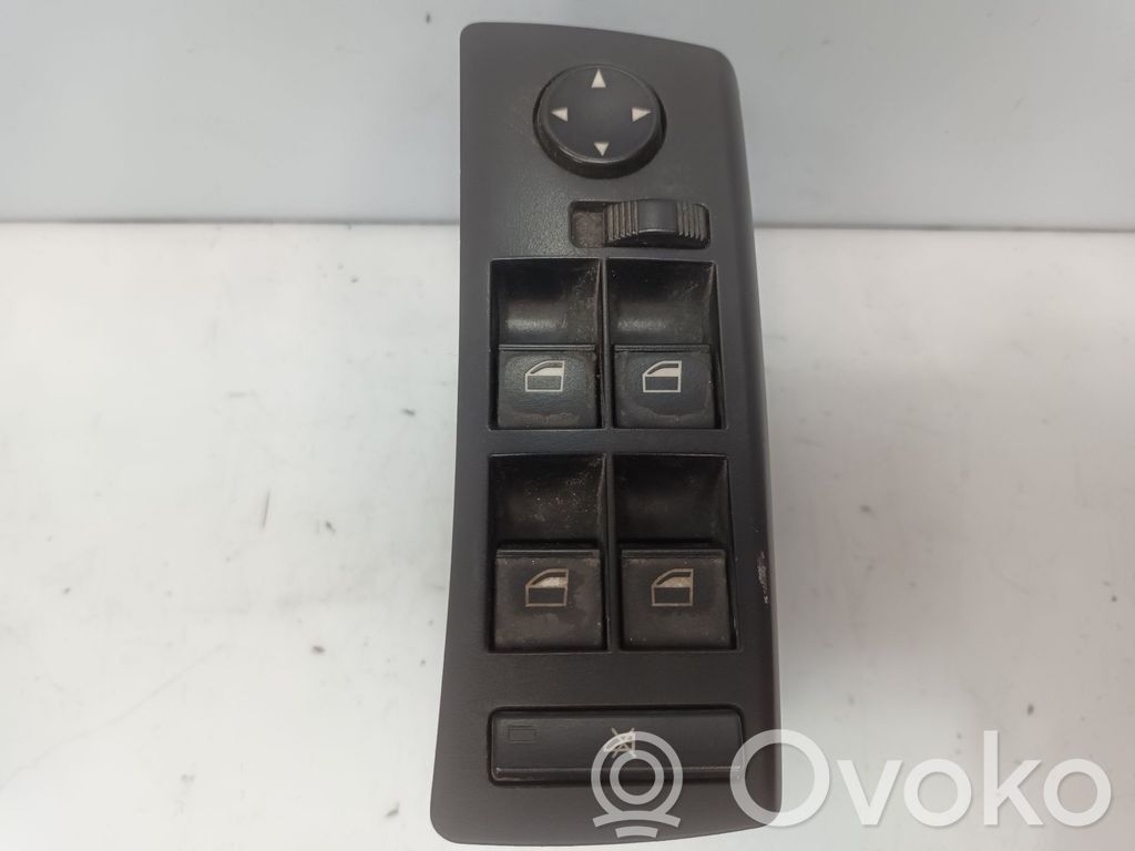Electric window control switch   6937479