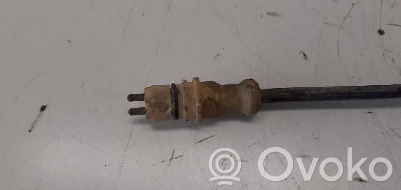 Renault Clio II Front wheel hub spindle knuckle 