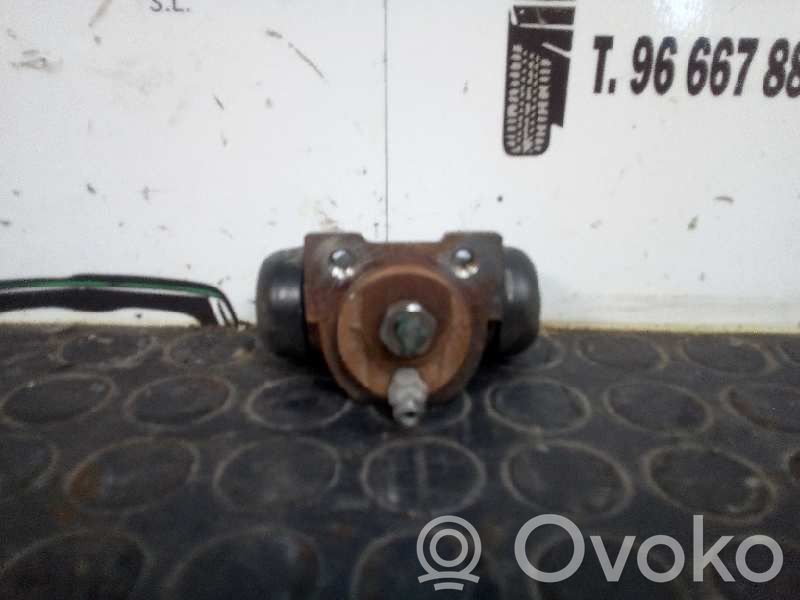 Renault Megane I Tylny cylinder hamulcowy 