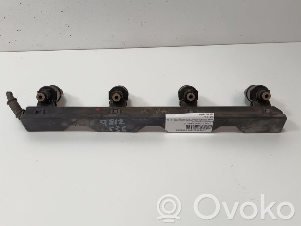 BMW 3 E36 Degvielas maģistrālā caurule 