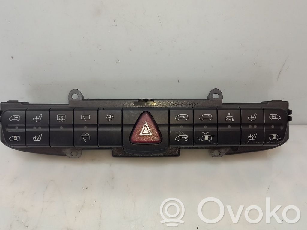 Mercedes-Benz Vito Viano W639 Przycisk świateł awaryjnych 