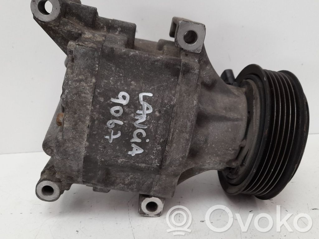 Ilmastointilaitteen kompressorin pumppu (A/C)   517469310