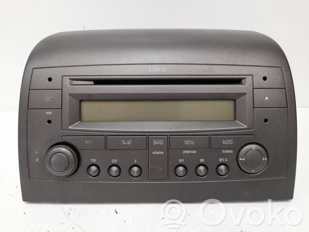 Lancia Ypsilon Panel / Radioodtwarzacz CD/DVD/GPS 