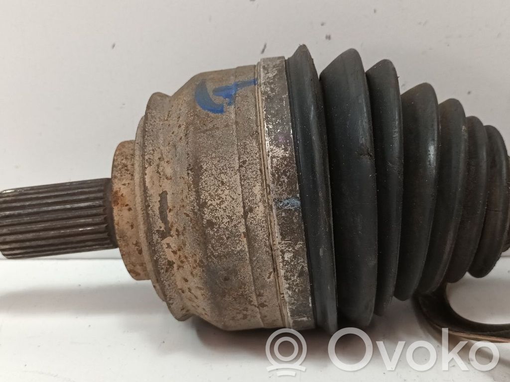 Eje de transmisión delantero   7711135403