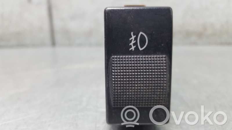 Muut kytkimet/nupit/vaihtimet   4D0941535A
