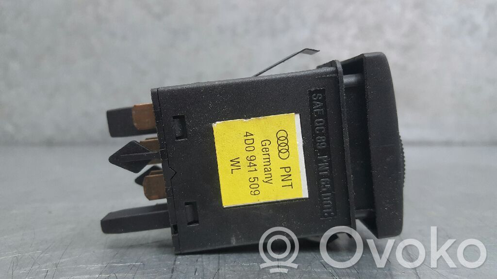 Audi A8 S8 D2 4D Interruttore luci di emergenza 