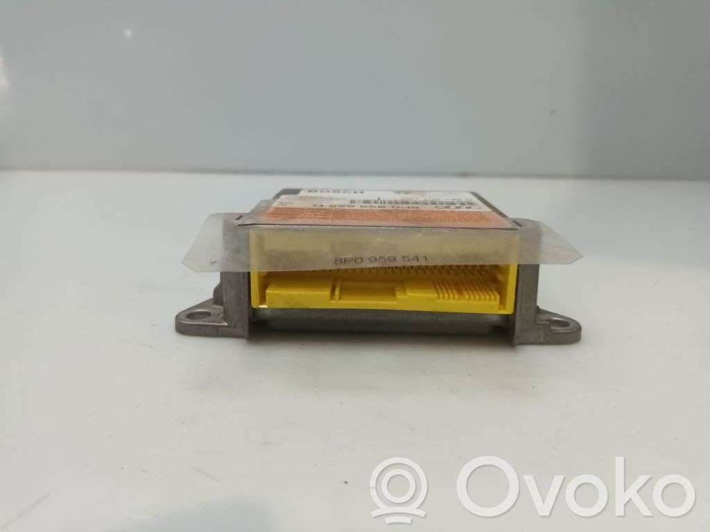 Module de contrôle airbag   8P0959655D
