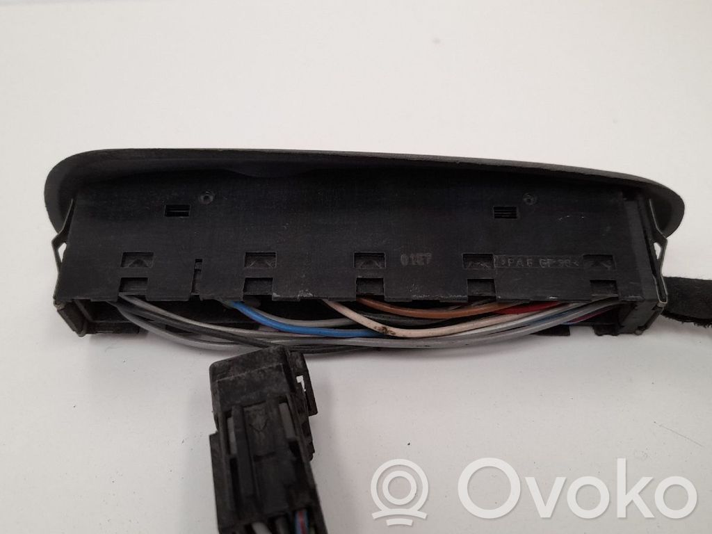 Opel Omega B1 Electric window control switch 