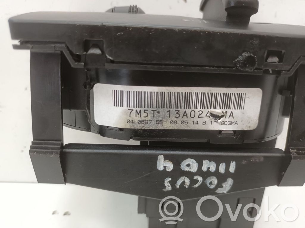 Interruptor de luz   7M5T13A024MA