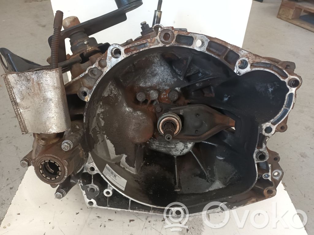 Boîte de vitesses manuelle à 5 vitesses   20DL33