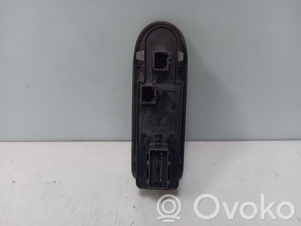 Interrupteur commade lève-vitre   96662118ZD